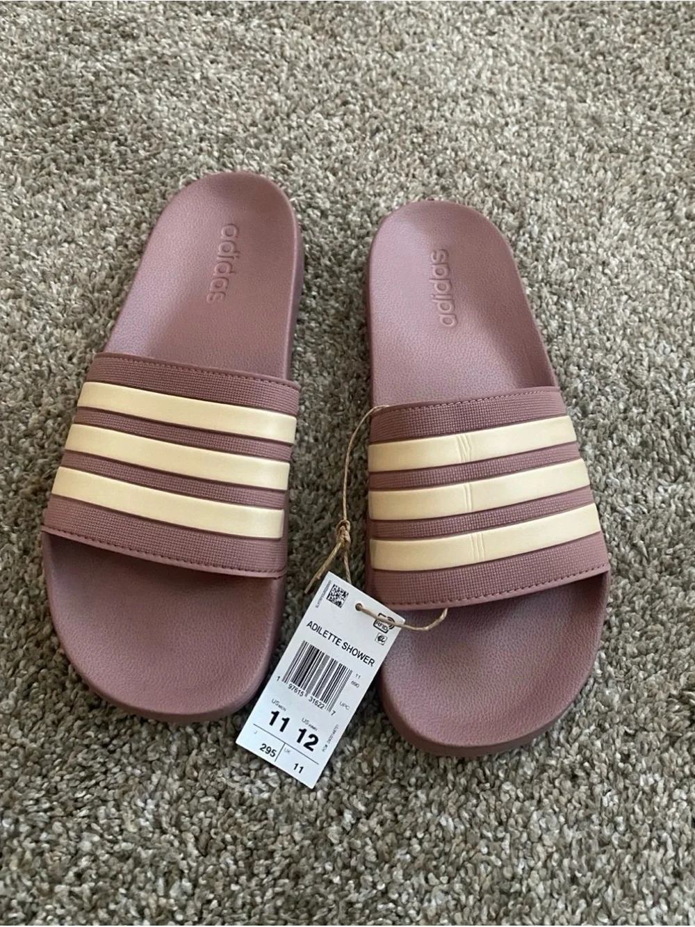 Adidas Slides, Adilette, CloudFoam, M11/W12, NWT